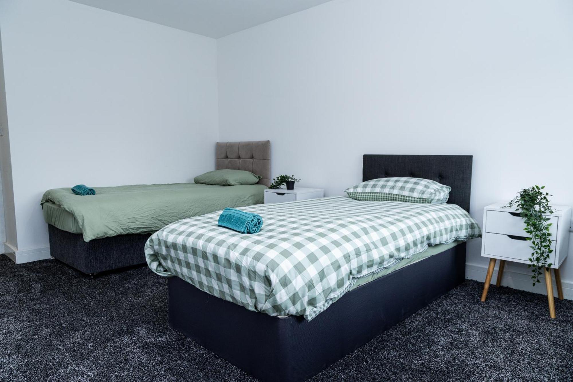 Spacious Ground Floor Apt Near Old Trafford Stadium Manchester Exterior photo